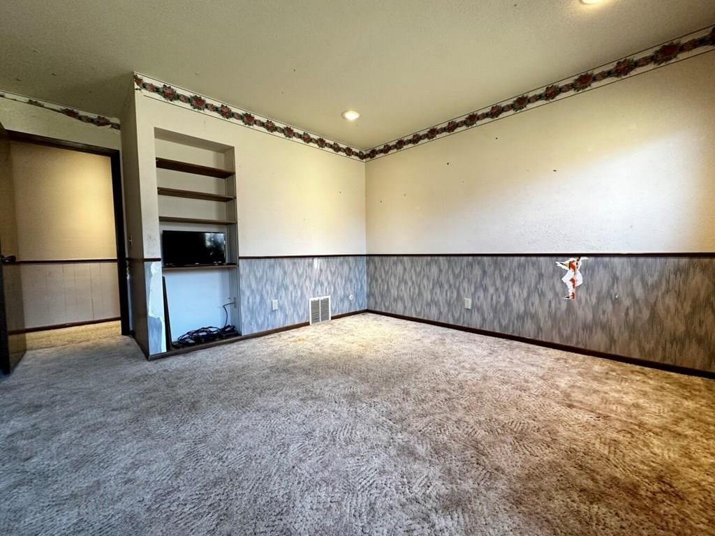 21235 Lakewood Lane — photo 35