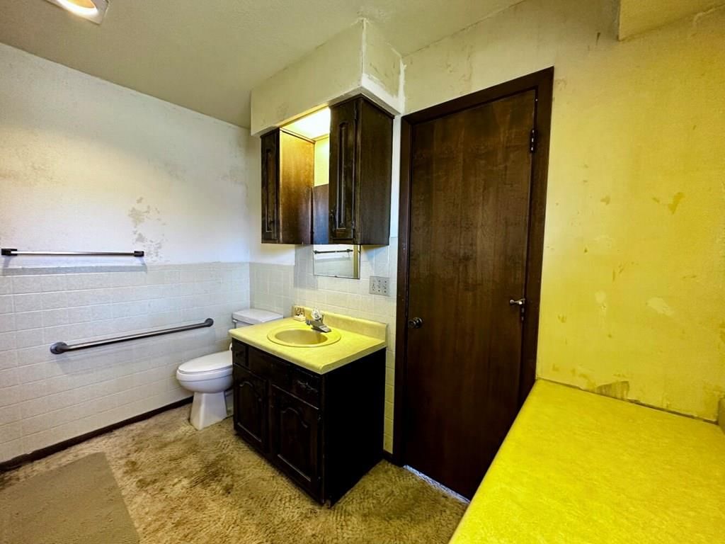 21235 Lakewood Lane — photo 38