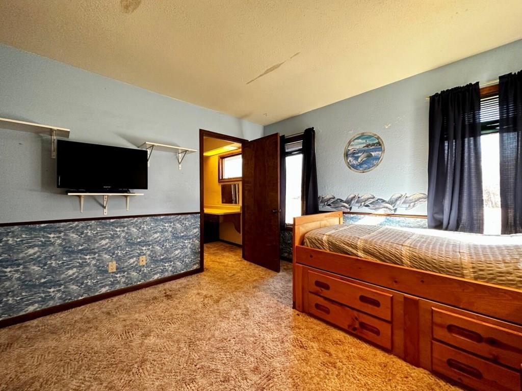 21235 Lakewood Lane — photo 44