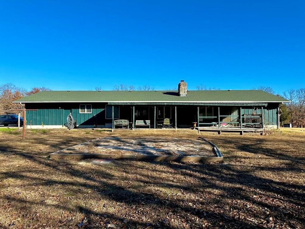 21235 Lakewood Lane — photo 53