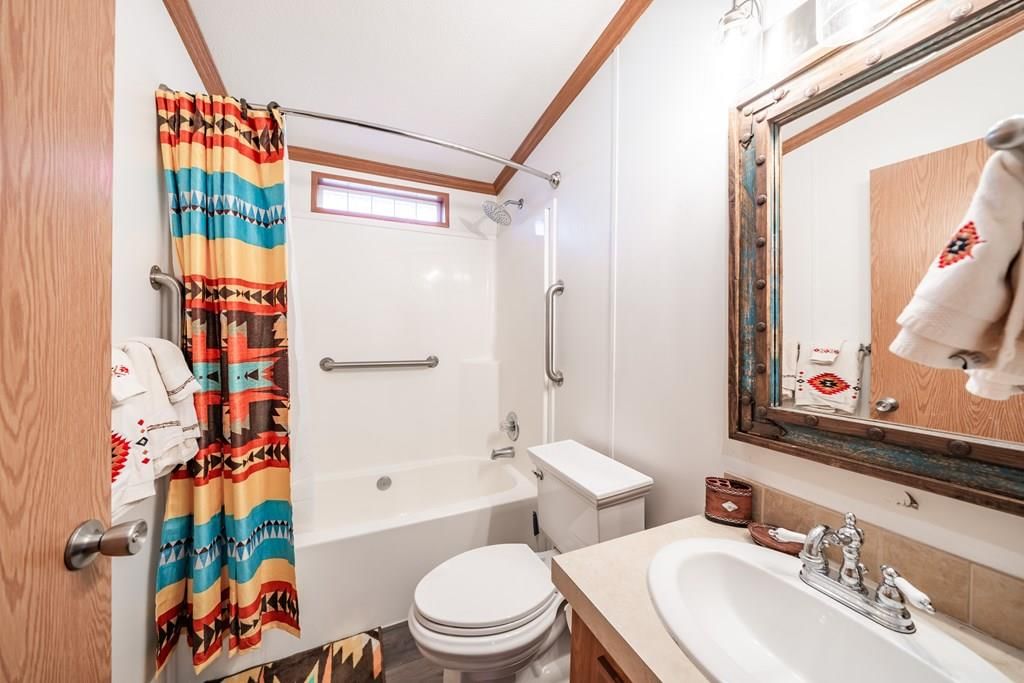 1395 CR 4600 N/A — photo 17