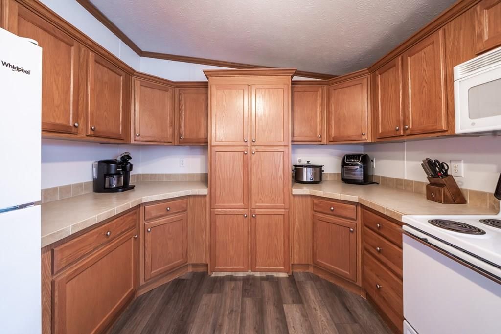 1395 CR 4600 N/A — photo 53