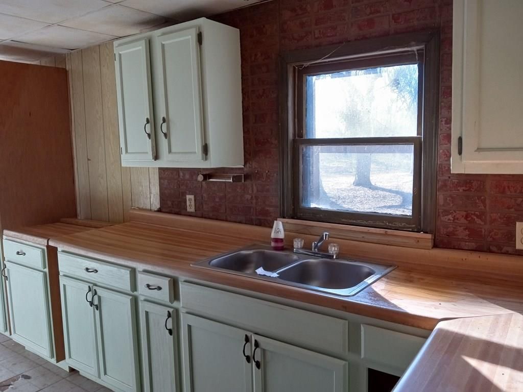 205 Spruce Street — photo 15