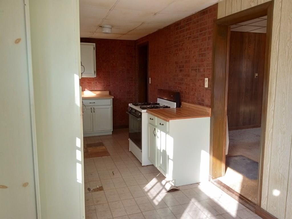 205 Spruce Street — photo 17