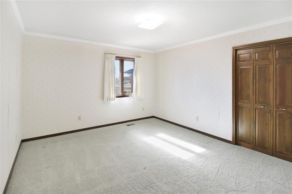 423 Parkway Drive — photo 15