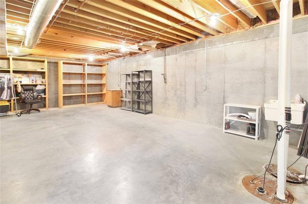 423 Parkway Drive — photo 31