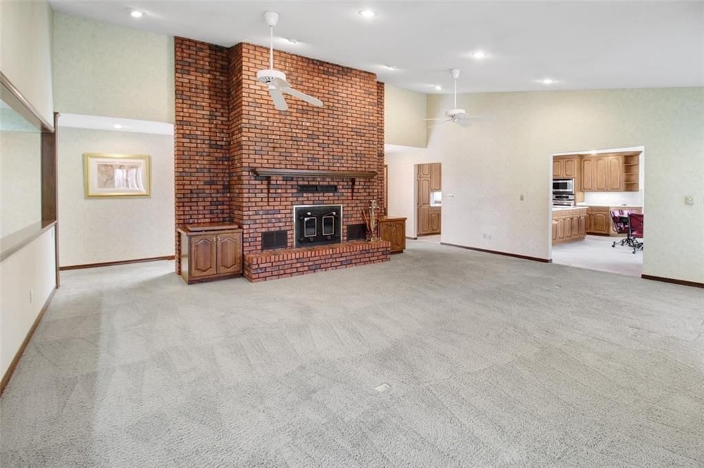 423 Parkway Drive — photo 5