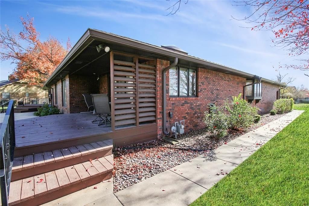 423 Parkway Drive — photo 41