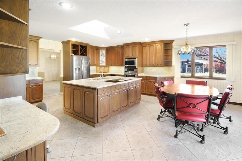 423 Parkway Drive — photo 9