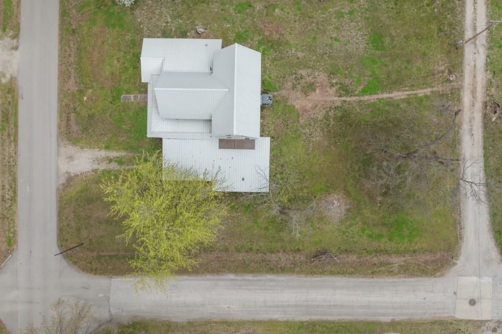 828 Walnut Street — photo 26