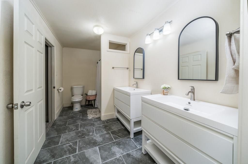828 Walnut Street — photo 7
