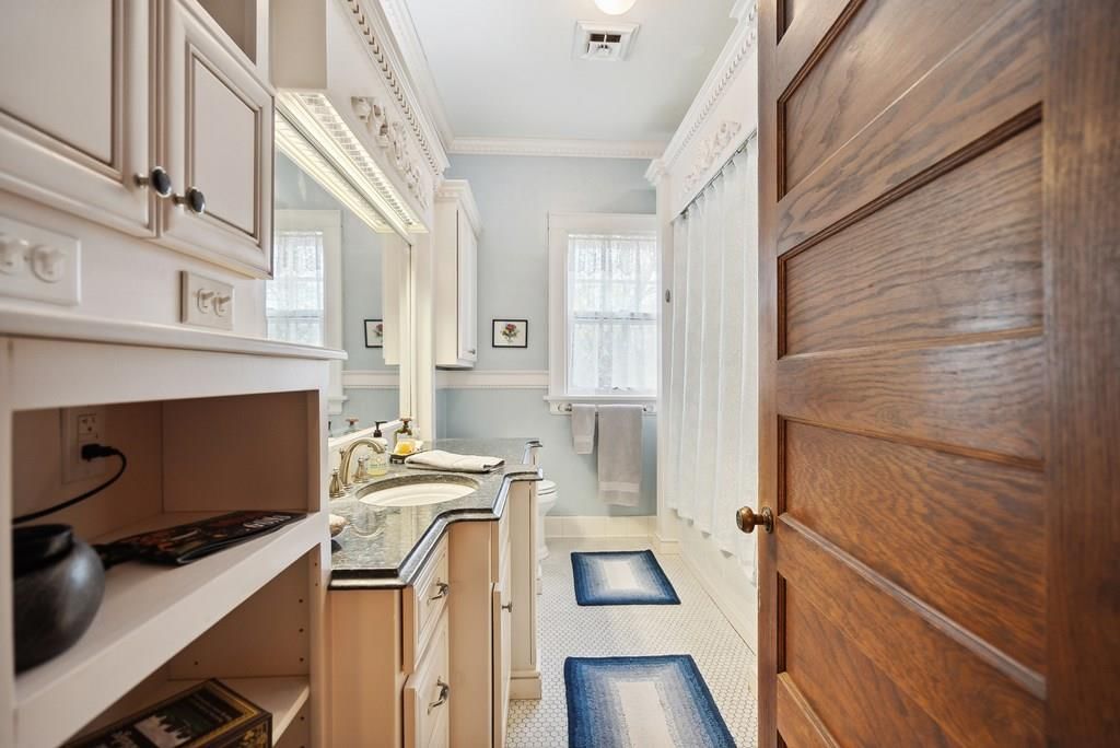 500 E Myrtle Street — photo 47