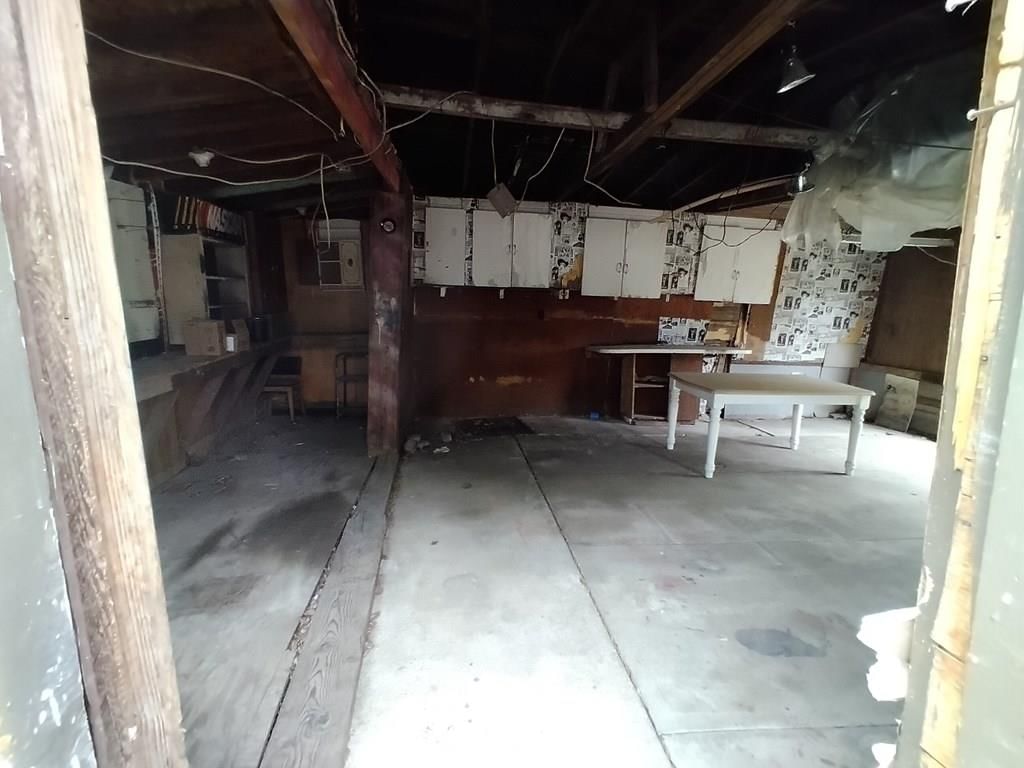 433 S Kentucky Avenue — photo 28