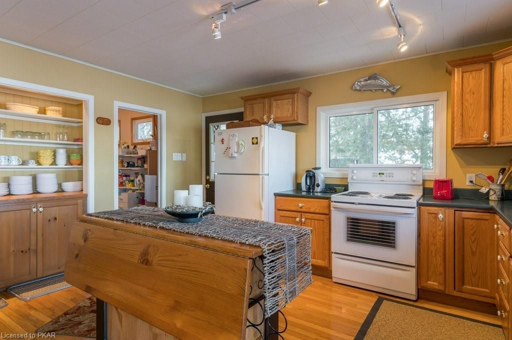 Single Family sold at 504 RISHOR Avenue, Lakefield, Ontario, K0L 2H0 - Douro Township - MLS: 239911