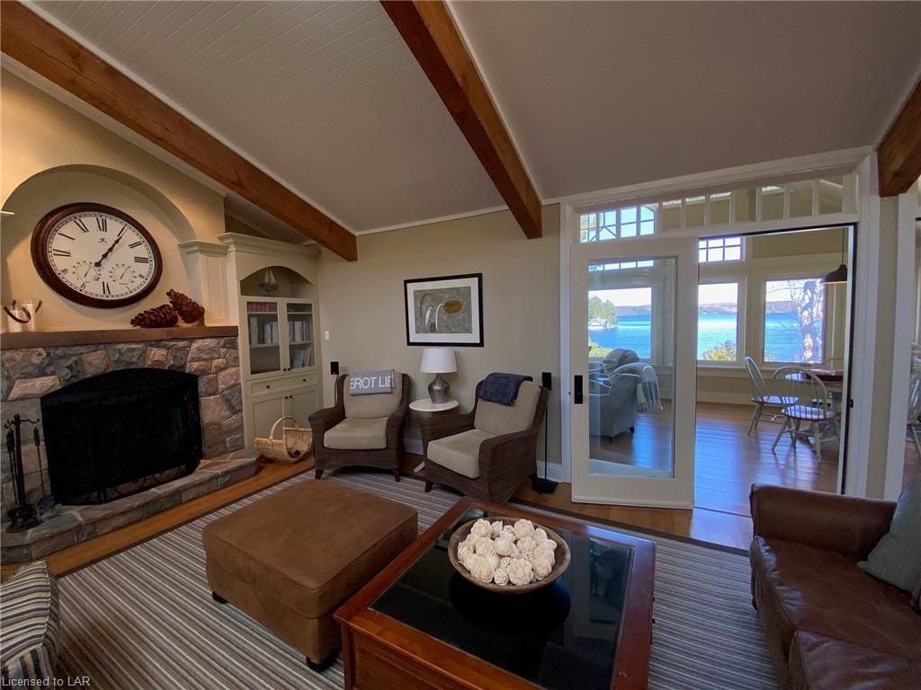 Single Family sold at 35 WOODSVIEW Trail, Seguin Twp, Ontario, P0C 1J0 - Seguin - MLS: 241153