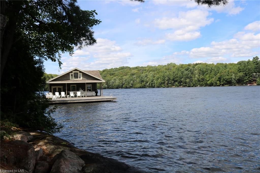 Single Family sold at 35 WOODSVIEW Trail, Seguin Twp, Ontario, P0C 1J0 - Seguin - MLS: 241153