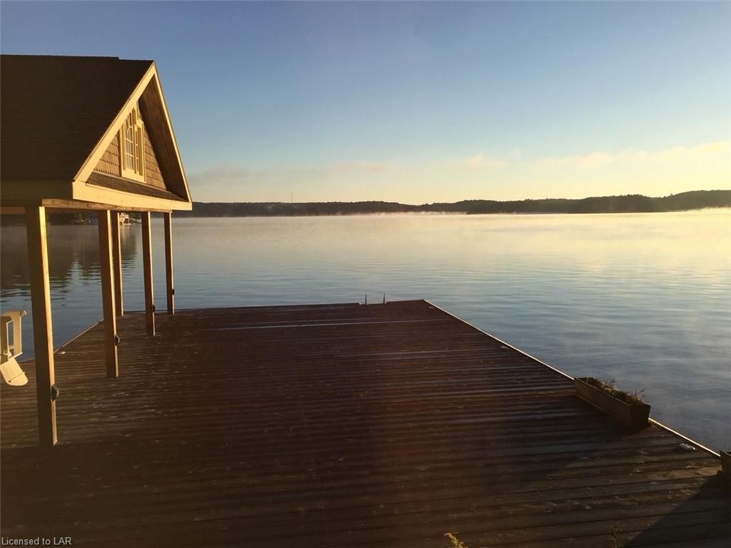 Single Family sold at 35 WOODSVIEW Trail, Seguin Twp, Ontario, P0C 1J0 - Seguin - MLS: 241153