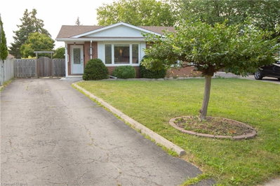 Single Family sold at 23 FAIRLAWN Crescent, Welland, Ontario, L3C 5Z2 - Prince Charles - MLS: 30758973