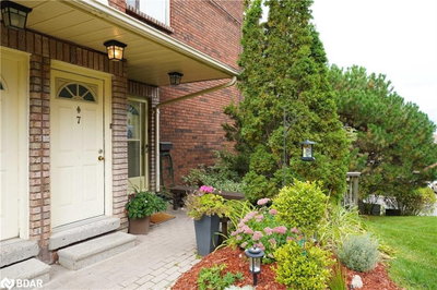 Property sold at 7-48 LOGGERS Run, Barrie, Ontario, L4N 6W5 - Ardagh - MLS: 30767797