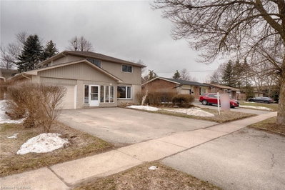 Single Family sold at 62 DELAWARE Avenue, Guelph, Ontario, N1E 3V8 - Victoria North - MLS: 30797509