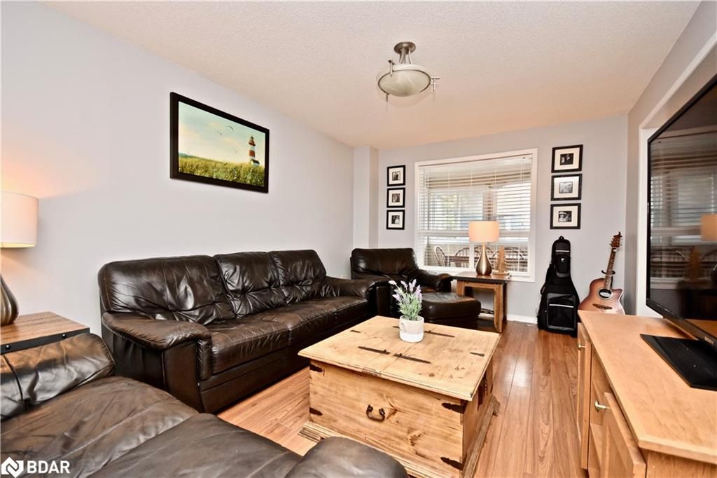 Single Family sold at 132 HANMER Street, Barrie, North, L4M 6V9 - MLS: 30797686