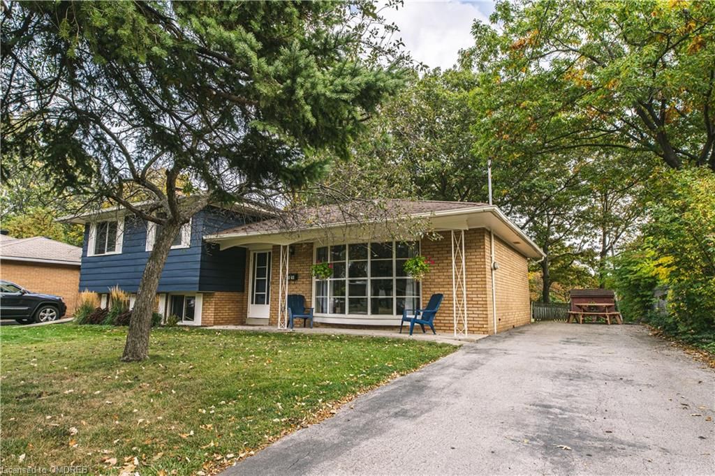 Single Family Residence sold at 2048 Saxon Road, Oakville, WO West, L6L 2V2 - MLS: 40022173