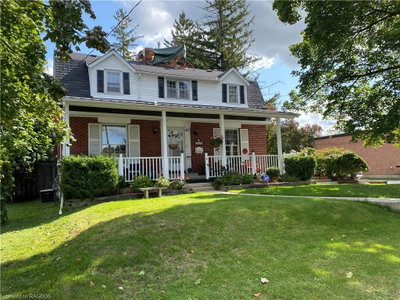 Single Family Residence sold at 477 12th Avenue, Hanover, ON, N4N 2V1 - Hanover - MLS: 40023432