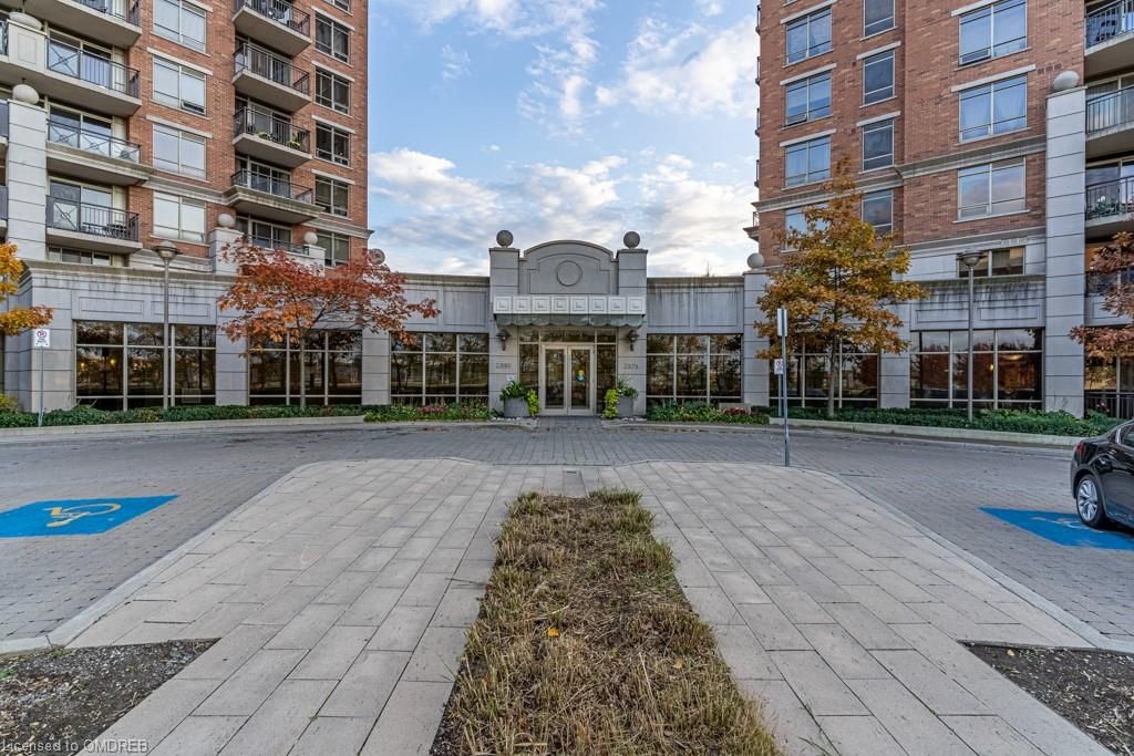 Condo/Apt Unit sold at 711-2379 Central Park Drive, Oakville, RO River Oaks, L6H 0E3 - MLS: 40037737