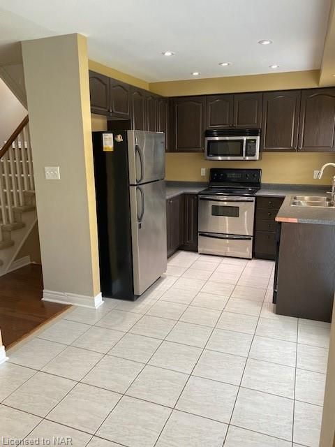 Single Family Residence sold at 101 Young Crescent, Niagara-on-the-Lake, Glendale, L0S 1J0 - MLS: 40116354