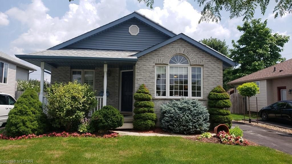 Single Family sold at 11 GOLDENROD Court, St. Thomas, Ontario, N5P 4M7 - NE - MLS: 40146763
