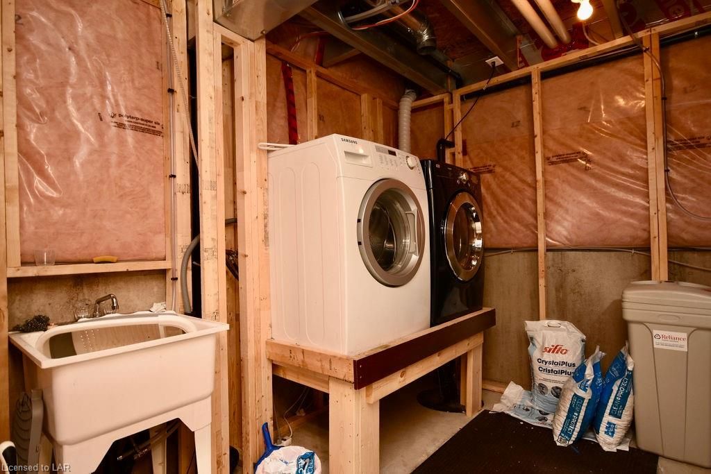 Single Family Residence sold at 27 Pearl Drive, Orillia, ON, L3V 0A5 - Westridge - MLS: 40170904