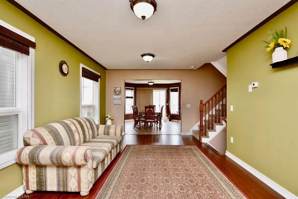 Single Family Residence sold at 27 Pearl Drive, Orillia, ON, L3V 0A5 - Westridge - MLS: 40170904