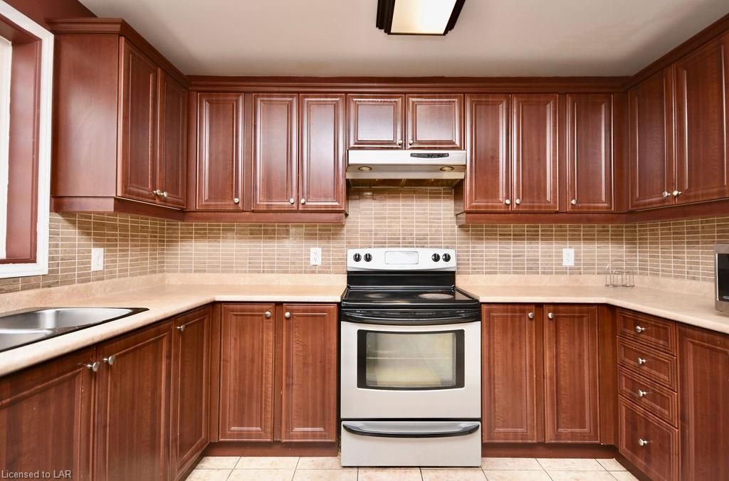 Single Family Residence sold at 27 Pearl Drive, Orillia, ON, L3V 0A5 - Westridge - MLS: 40170904