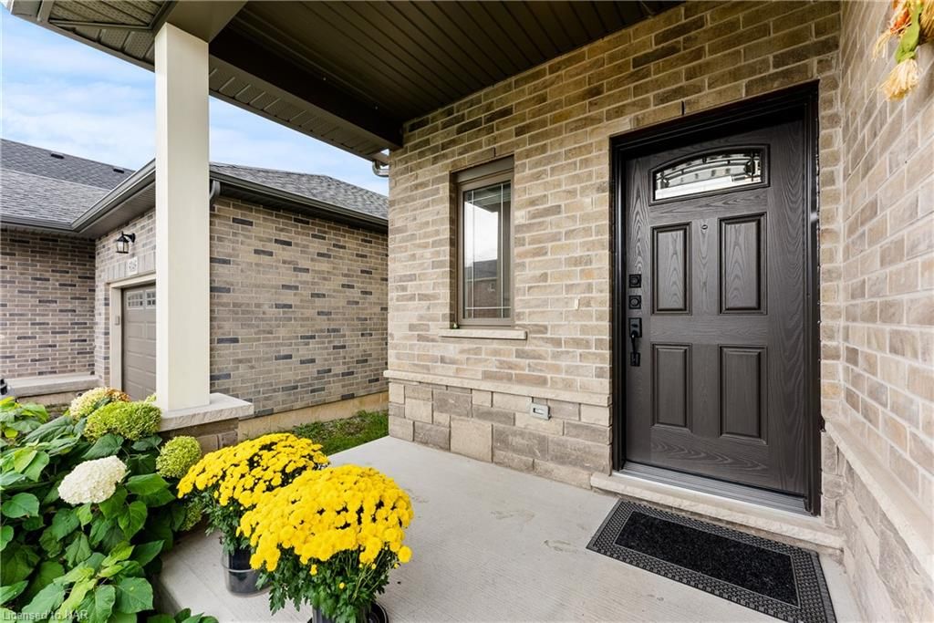 Single Family Residence sold at 6356 Mccartney Drive, Niagara Falls, Marineland, L2G 0H2 - MLS: 40177347