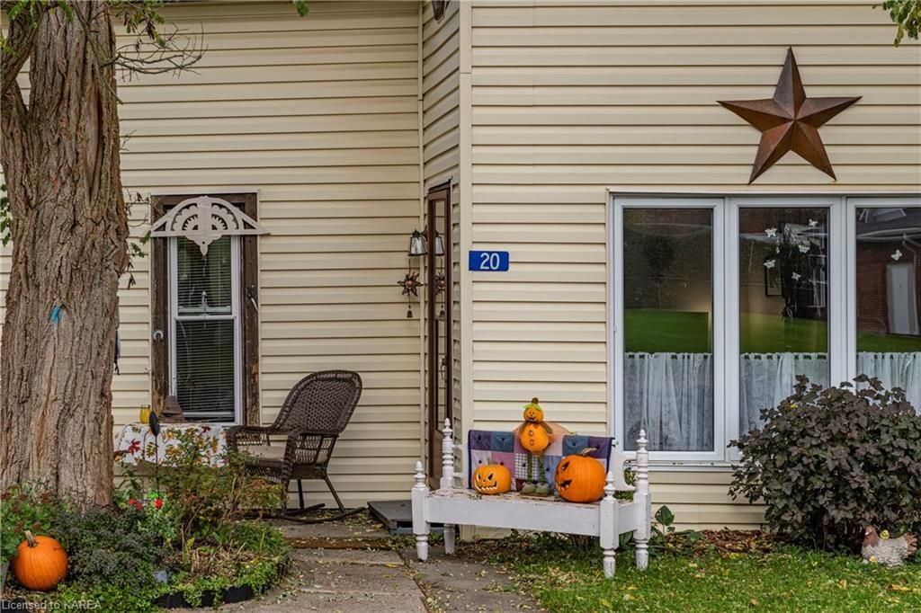 Single Family Residence sold at 20 Garden Street, Lansdowne, ON, K0E 1L0 - Lansdowne Village - MLS: 40184068