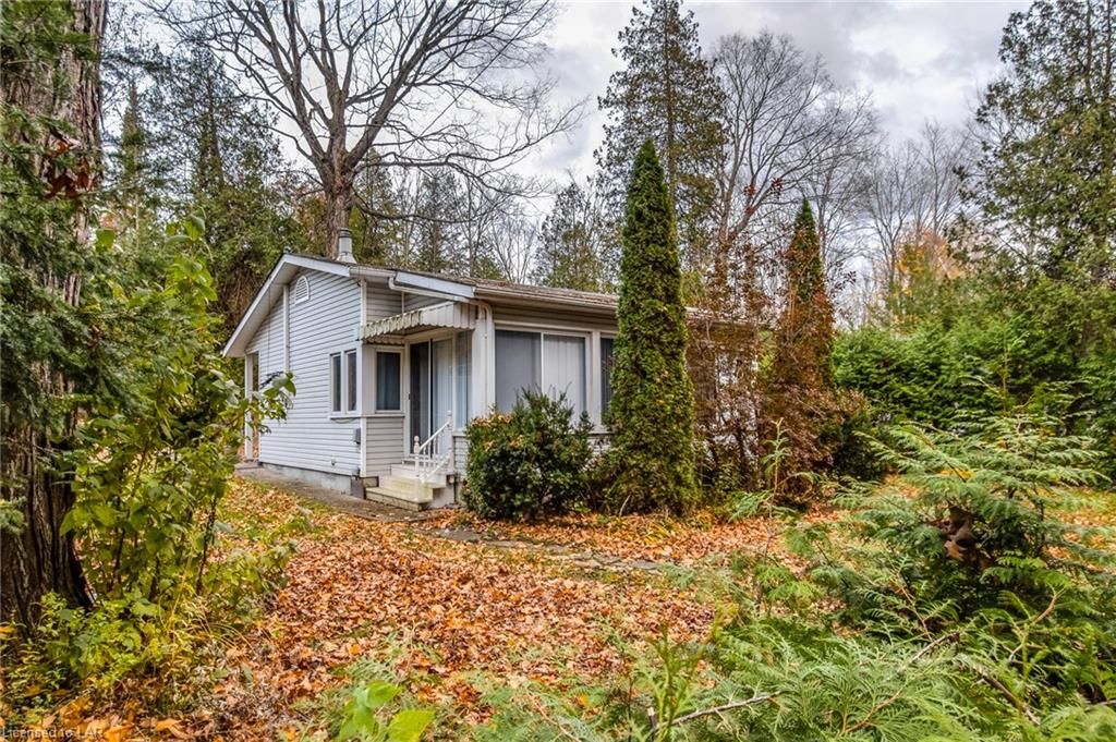 Single Family sold at 135 OLIVER Drive, Tiny, Ontario, L0L 2J0 - Tiny - MLS: 40187807