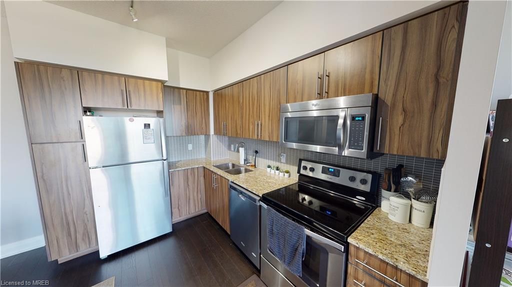 Condo/Apt Unit sold at 1912-65 Speers Road Road, Oakville, OO Old Oakville, L6K 0J1 - MLS: 40188772