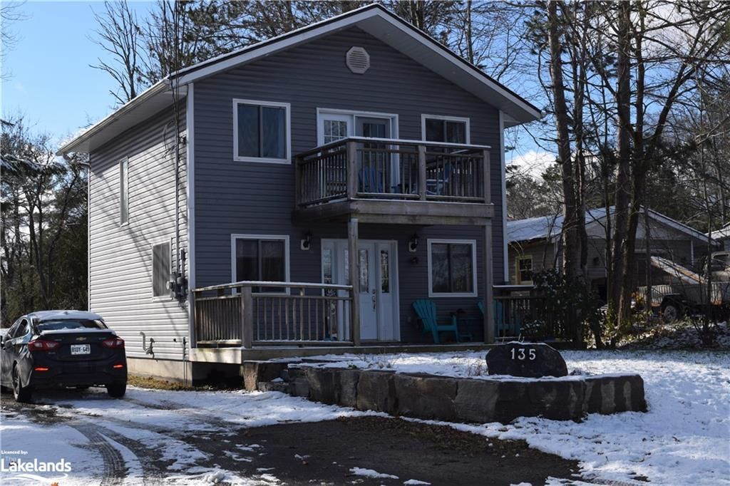 Single Family sold at 135 HILL Street, Gravenhurst, Ontario, P1P 1R2 - Gravenhurst - MLS: 40190522