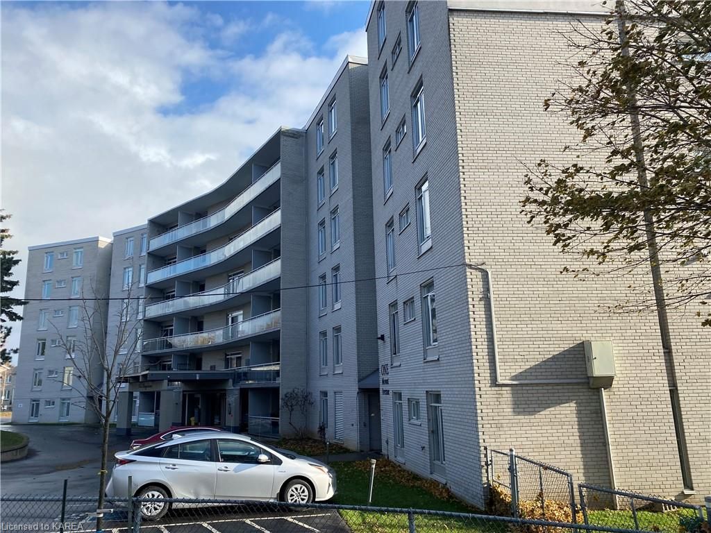 Condo/Apt Unit leased at 309-1 Mowat Avenue, Kingston, Central City West, K7M 1J8 - MLS: 40192339