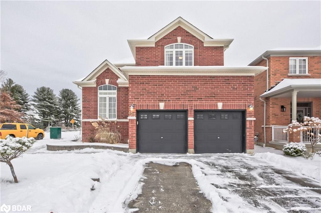 Single Family sold at 135 WINCHESTER Terrace, Barrie, Ontario, L4M 0B7 - Innishore - MLS: 40192864