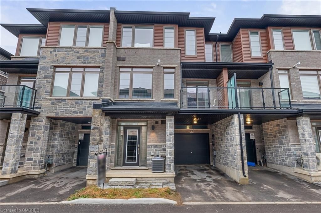 Row/Townhouse sold at 256-30 TIMES SQUARE Boulevard, Stoney Creek, Ontario, L8J 0M1 - Trinity - MLS: 40196618