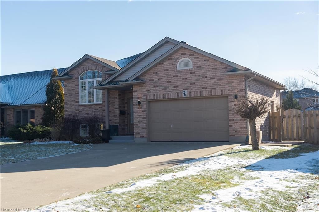 Single Family Residence sold at 20 Ker Crescent, Fenwick, Pelham Fenwick, L0S 1C0 - MLS: 40197896
