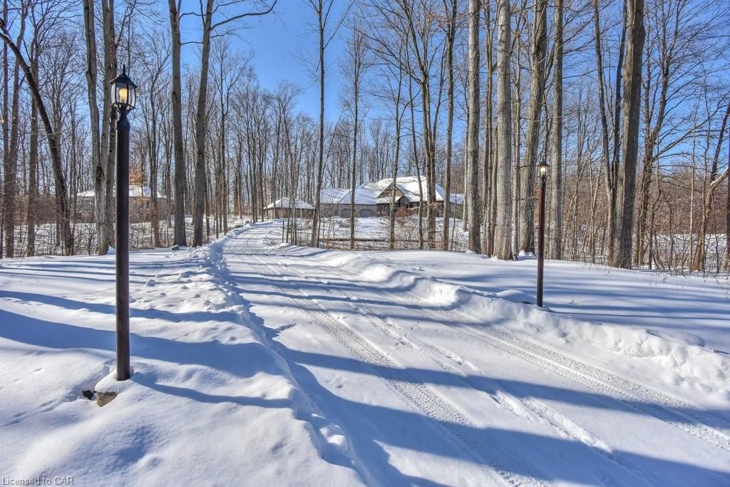 Single Family Residence sold at 3990 Sideroad 20 South, Puslinch, Puslinch Lake Settlement Areas, N0B 2J0 - MLS: 40201480