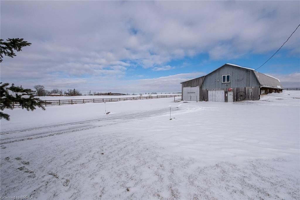 Single Family Residence sold at 650 Sager Road, Troy, ON, L0R 2B0 - Beverly - MLS: 40201632