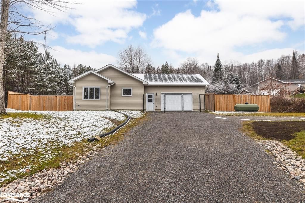 Single Family sold at 1019 BOBCAYGEON Road, Minden Hills, Ontario, K0M 2K0 - Anson - MLS: 40202108