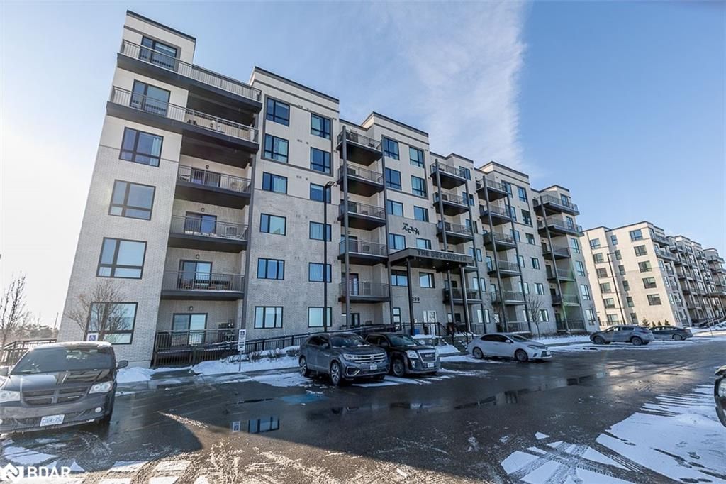 Condo/Apt Unit sold at 202-299 CUNDLES Road, Barrie, Ontario, L4M 4S5 - North - MLS: 40203589