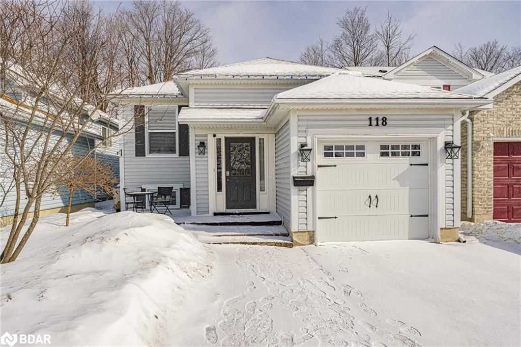 Single Family sold at 118 COPEMAN Crescent, Barrie, Ontario, L4N 9B3 - Painswick - MLS: 40208527