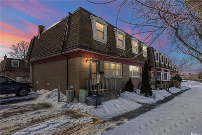 Row/Townhouse sold at 6-116 Notch Hill Road, Kingston, ON, K7M 2X1 - Central City West - MLS: 40208657