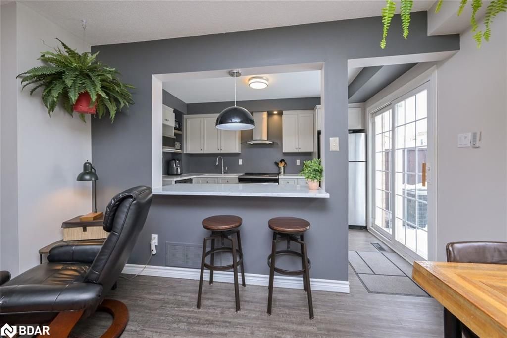 Row/Townhouse sold at 2139 Ferguson Street, Innisfil, ON, L9S 1X5 - Alcona - MLS: 40209727