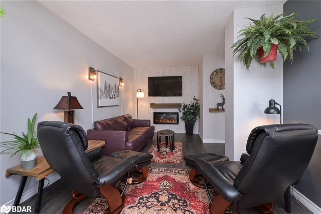 Row/Townhouse sold at 2139 Ferguson Street, Innisfil, ON, L9S 1X5 - Alcona - MLS: 40209727